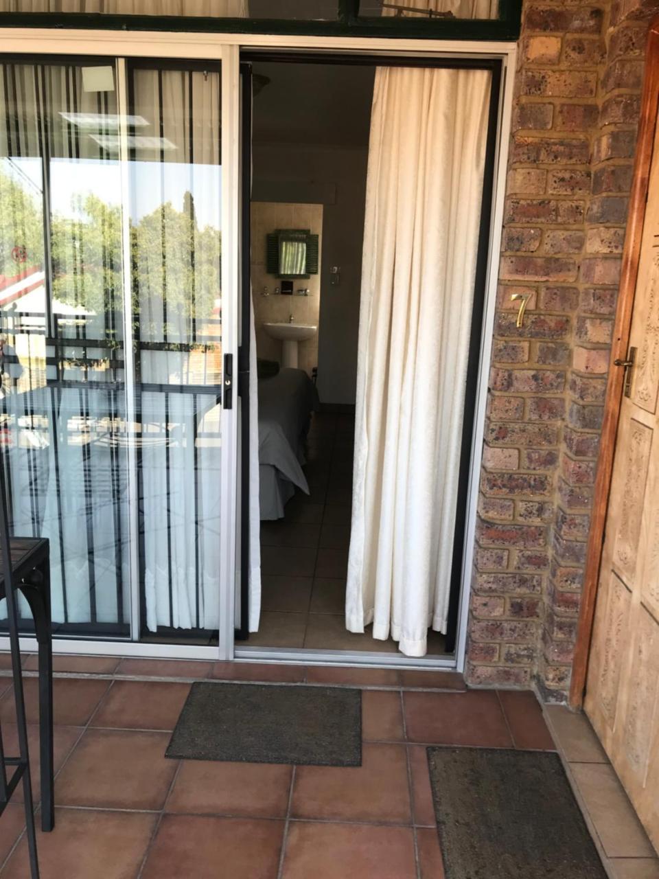 Forget Me Not Guest House eMalahleni Exterior photo